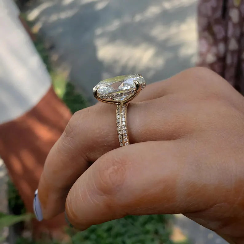 Oval 9.40tcw Lab Diamond Knife Edge Hidden Halo Ring | D-E-F VVS-VS | IGI Certified