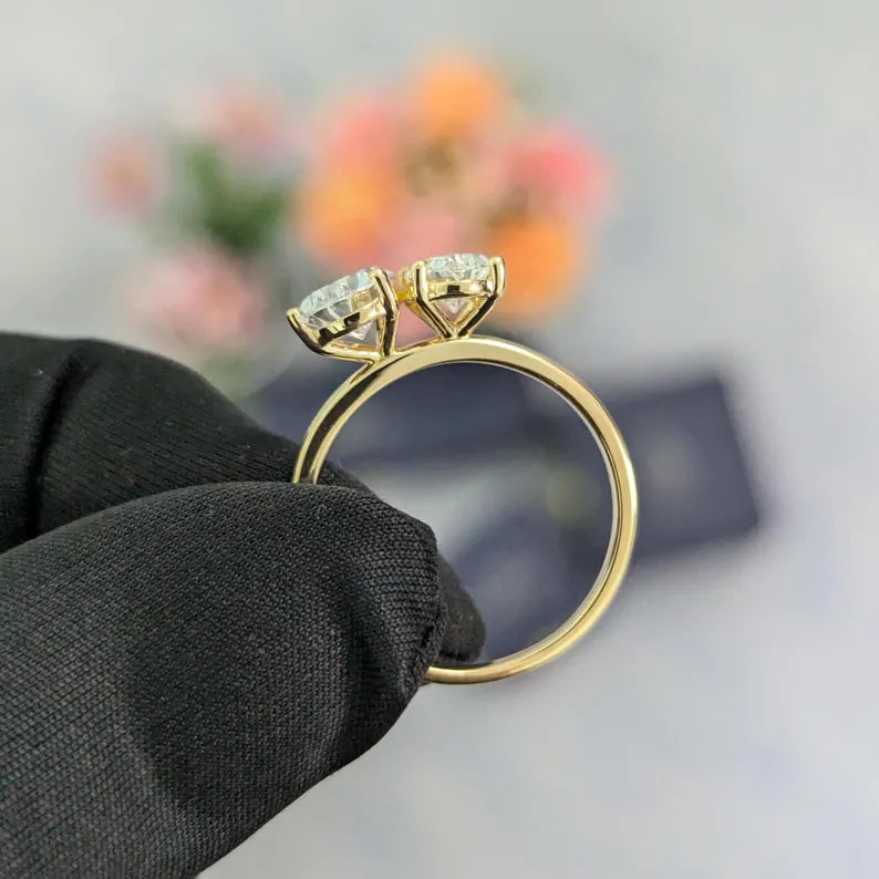2.50ct Toi Et Moi Oval & Pear Lab Diamond Ring | IGI Certified | VVS–VS Clarity | 14K 18K Gold