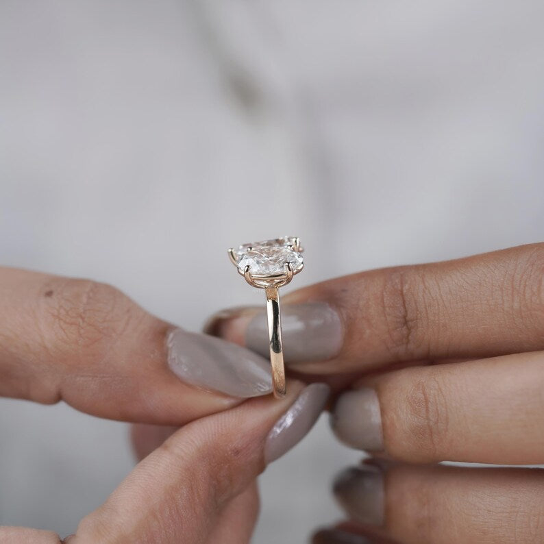 2.00ct Oval and 2.00ct Pear Toi et Moi Diamond Engagement Ring | Two Stone Gold Ring | Oval and Pear Cut Diamond Ring