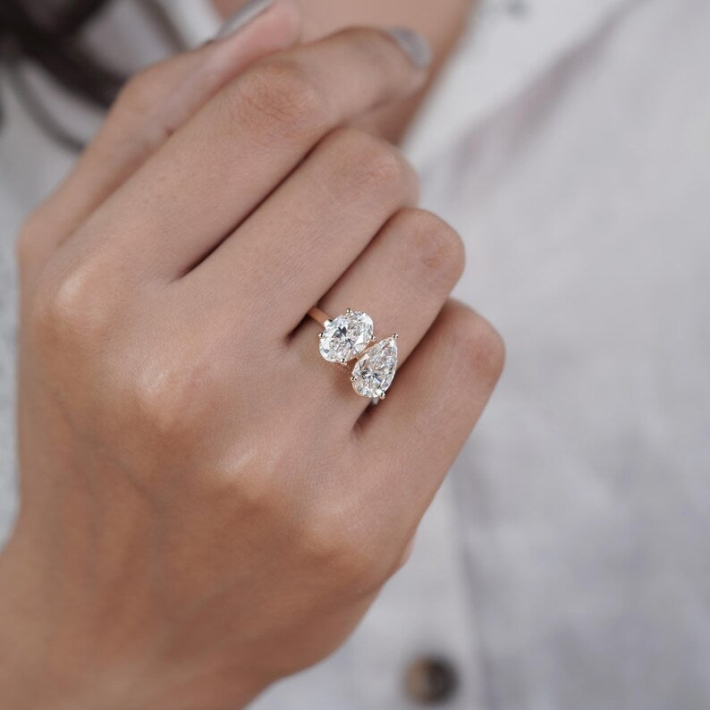 2.00ct Oval and 2.00ct Pear Toi et Moi Diamond Engagement Ring | Two Stone Gold Ring | Oval and Pear Cut Diamond Ring