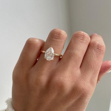 1.50ct Pear Lab Grown Diamond Solitaire Engagement Ring | IGI Certified D-E-F Color VVS–VS