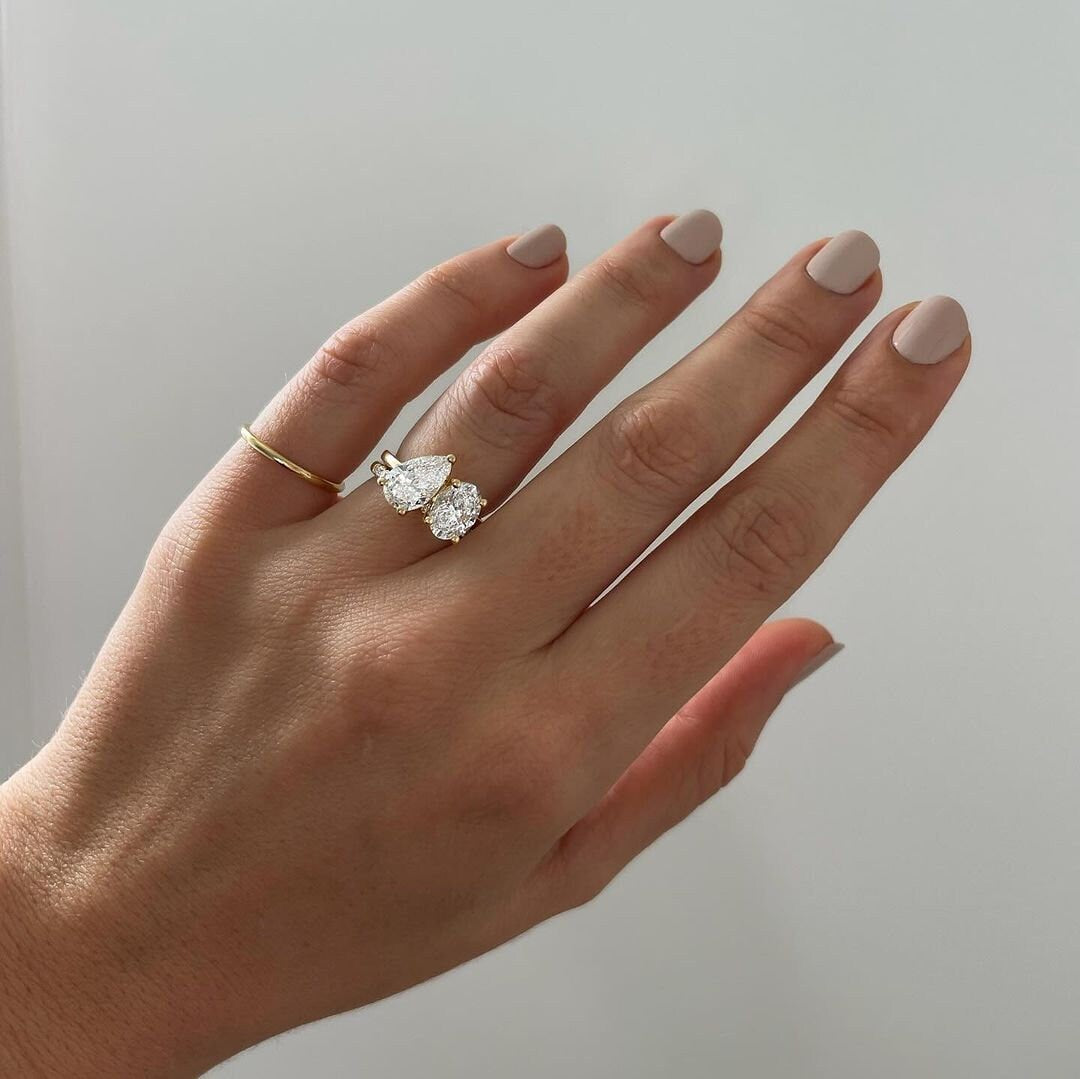 Pear & Oval 2.50tcw Lab Grown Diamond Toi Et Moi Engagement Ring | IGI Certified