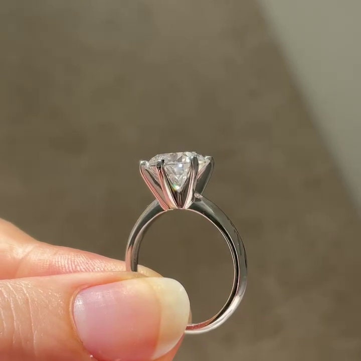 1.50ct Round Lab Grown Diamond 6-Claw Solitaire Ring | IGI Certified | White Gold