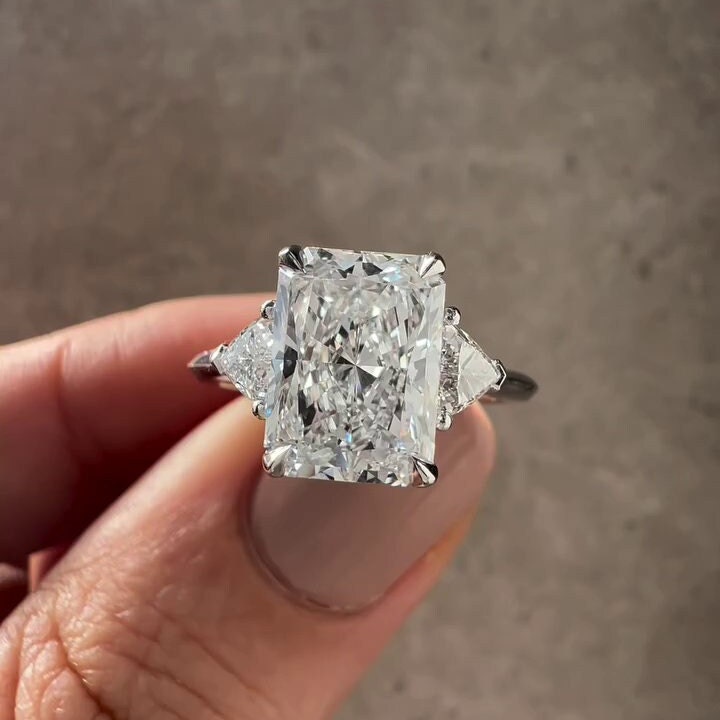 3.00tcw Radiant Lab Diamond Three-Stone Ring | IGI Certified | White Gold | D-E-F VVS–VS