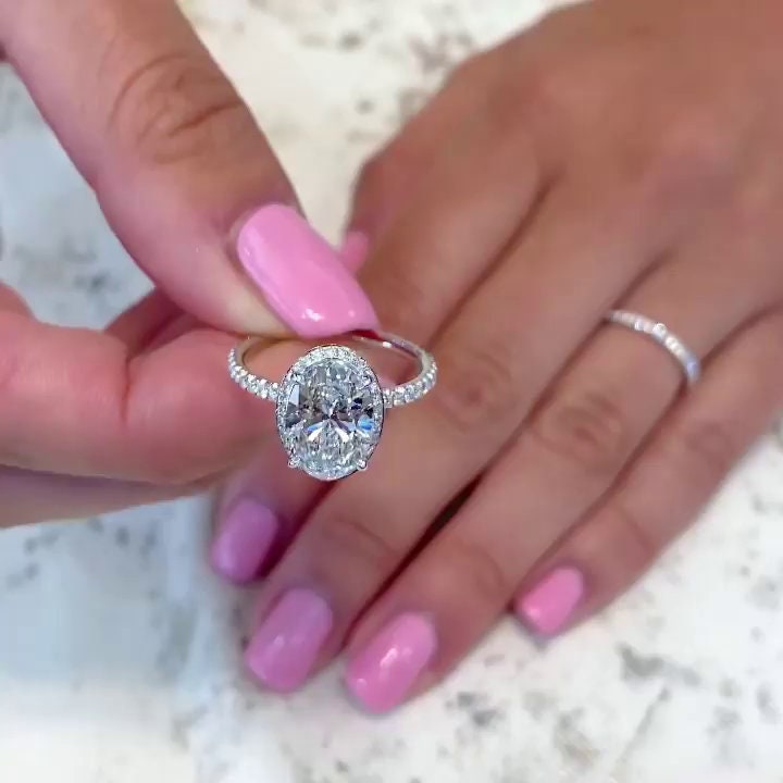 Oval 3.00tcw Lab Grown Diamond Halo Engagement Ring | IGI Certified | DEF VVS–VS | AntiqueCut