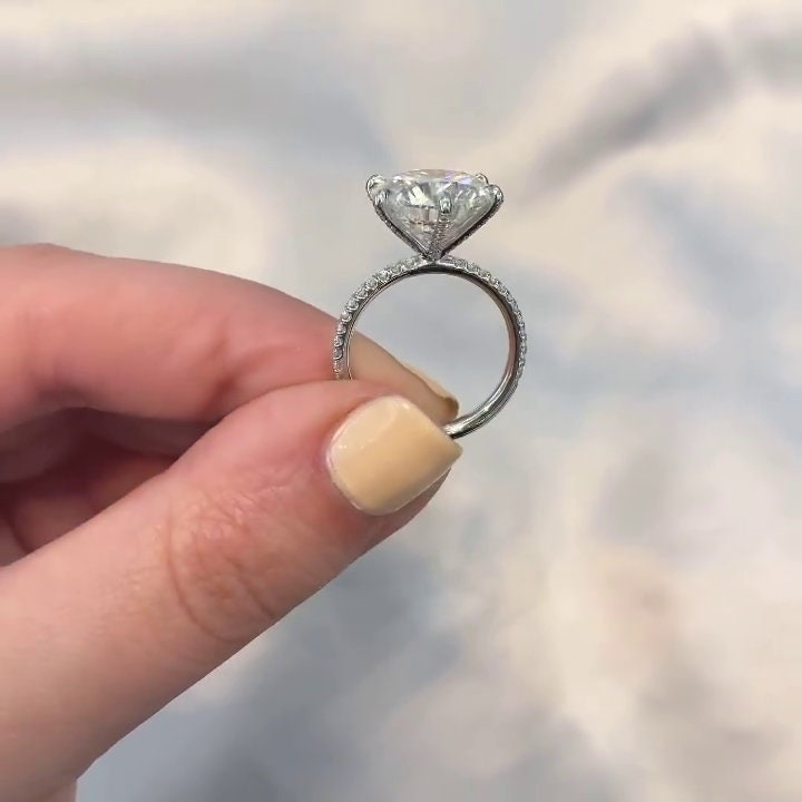 Round 5.80tcw Lab Grown Diamond Engagement Ring | Solitaire Pave Set | IGI Certified | D-E-F VVS–VS