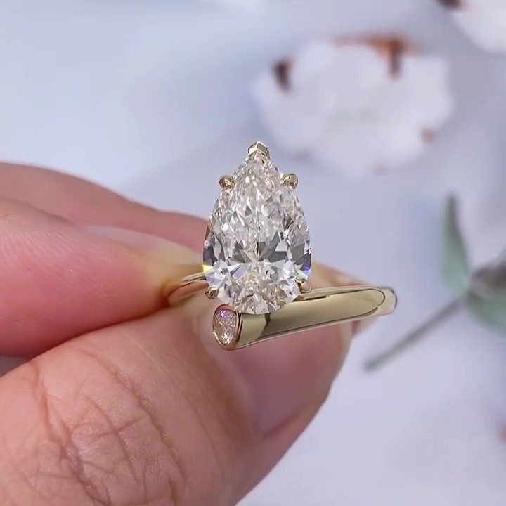 Pear 5.50tcw Lab Diamond Bypass Engagement Ring | IGI Certified | D-E-F | VVS–VS