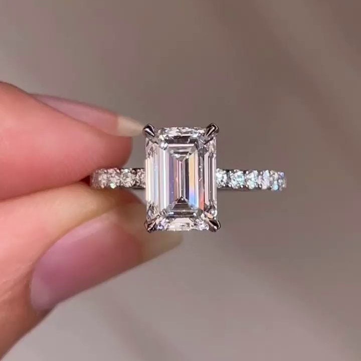 2.80tcw Emerald Lab Diamond Pavé Solitaire Ring | IGI Certified | White Gold