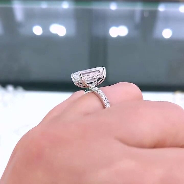 4.00tcw Emerald Lab Diamond Hidden Halo Pavé Ring | IGI Certified | Yellow Gold