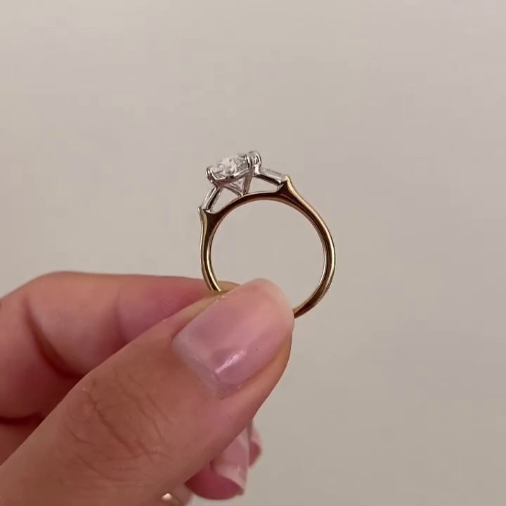 Oval 4.50tcw Lab Diamond Engagement Ring | Ethical 3-Stone | IGI | Two-Tone Gold Setting