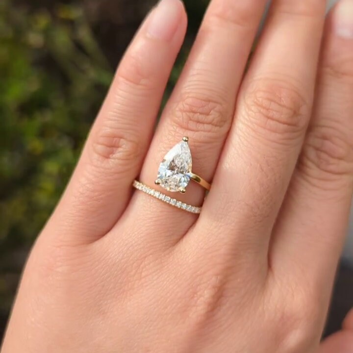 Pear 2.20tcw Lab Grown Diamond Engagement Ring | Double Band | IGI Certified D-E-F VVS–VS