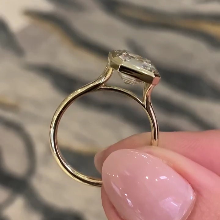 Asscher 2.70ct Lab Diamond Split Bezel Engagement Ring | IGI Certified D-E-F VVS–VS