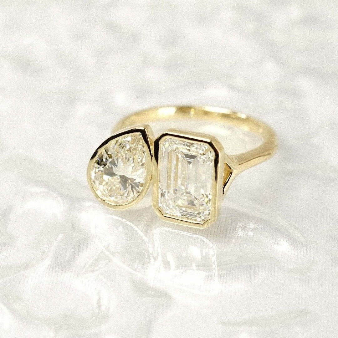 Emerald & Pear 3.30ct Toi Et Moi Lab Diamond Ring | Bezel Set | IGI Certified | D-E-F VVS-VS | 14k 18k Gold