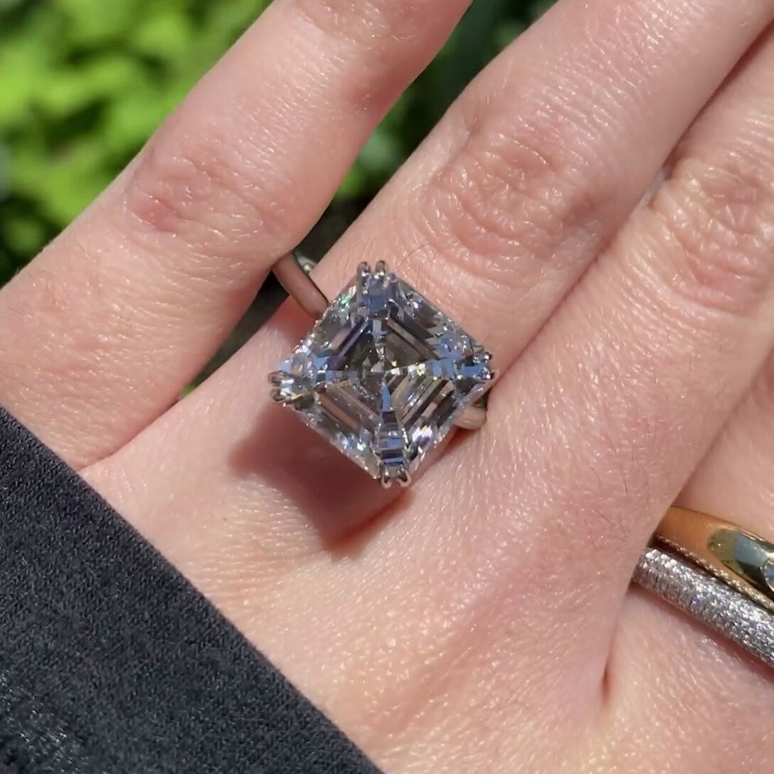 Asscher 3.00ct Lab Diamond Cathedral Solitaire Ring | IGI Certified | D-E-F | VVS–VS