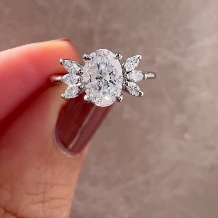 1.60tcw Oval Lab Diamond Ring with Marquise Side Stones | IGI Certified D-E-F VVS–VS