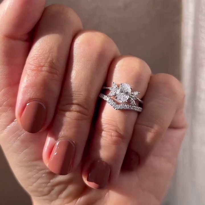 1.60tcw Oval Lab Diamond Ring with Marquise Side Stones | IGI Certified D-E-F VVS–VS