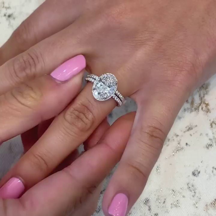 Oval 3.00tcw Lab Grown Diamond Halo Engagement Ring | IGI Certified | DEF VVS–VS | AntiqueCut