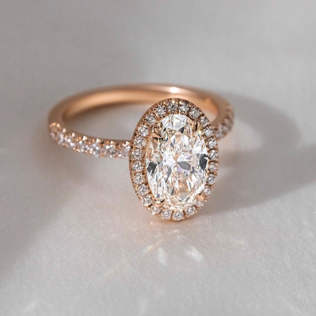 Oval 3.50tcw Lab Grown Diamond Halo Engagement Ring | IGI Certified DEF Color VVS–VS Clarity