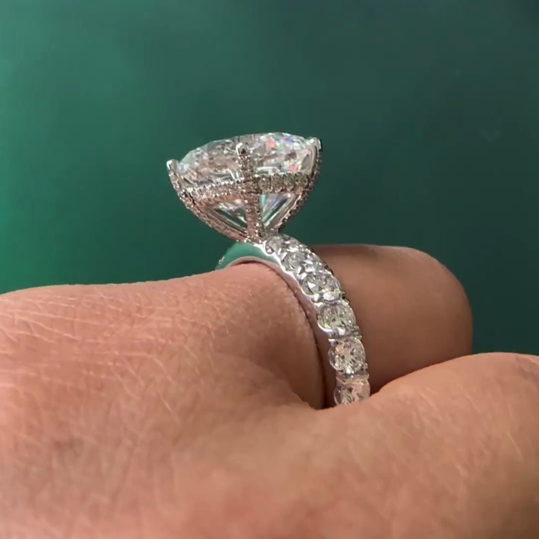 Round 10.50tcw Lab Diamond Scalloped Pavé Ring | IGI Certified | D-E-F | VVS–VS