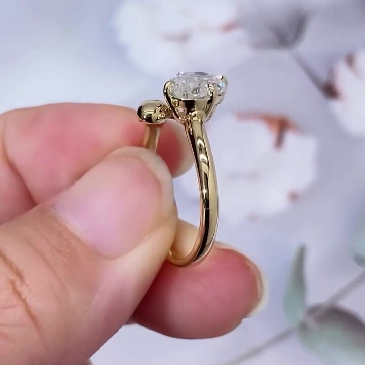 Veronika - Oval 3.61ct Lab Grown Diamond Bypass Engagement Ring | 14k Yellow Gold