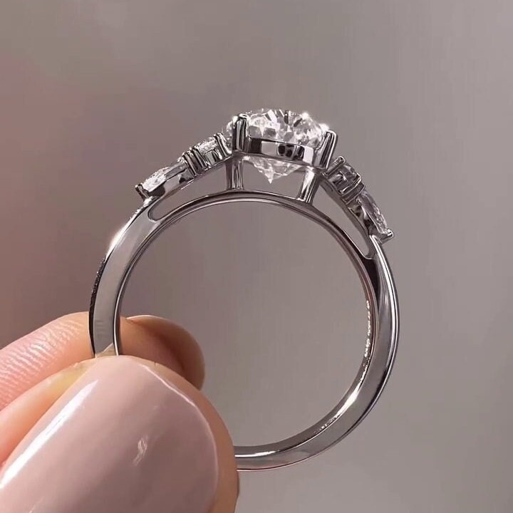 4.00tcw Oval Lab Diamond Six Side Stone Ring | 3.00ct Center | IGI Certified D-E-F VVS–VS