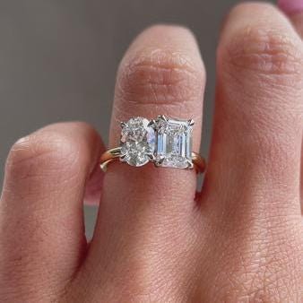 Romantic Toi et Moi Ring with Oval & Emerald Lab Diamonds | 4.00tcw | IGI Certified