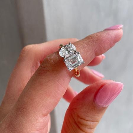 Romantic Toi et Moi Ring with Oval & Emerald Lab Diamonds | 4.00tcw | IGI Certified