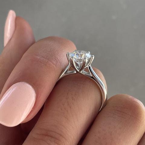 2.00ct Round Lab Diamond Cathedral Solitaire Ring | 6-Claw Setting | IGI Certified