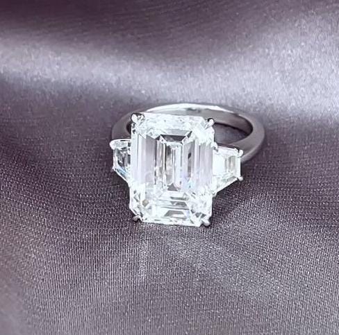 Emerald 10.00tcw Lab Diamond Three Stone Engagement Ring | IGI Certified | DEF VVS–VS Clarity