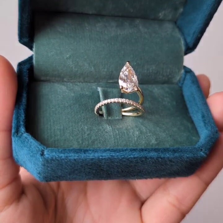 Pear 2.20tcw Lab Grown Diamond Engagement Ring | Double Band | IGI Certified D-E-F VVS–VS