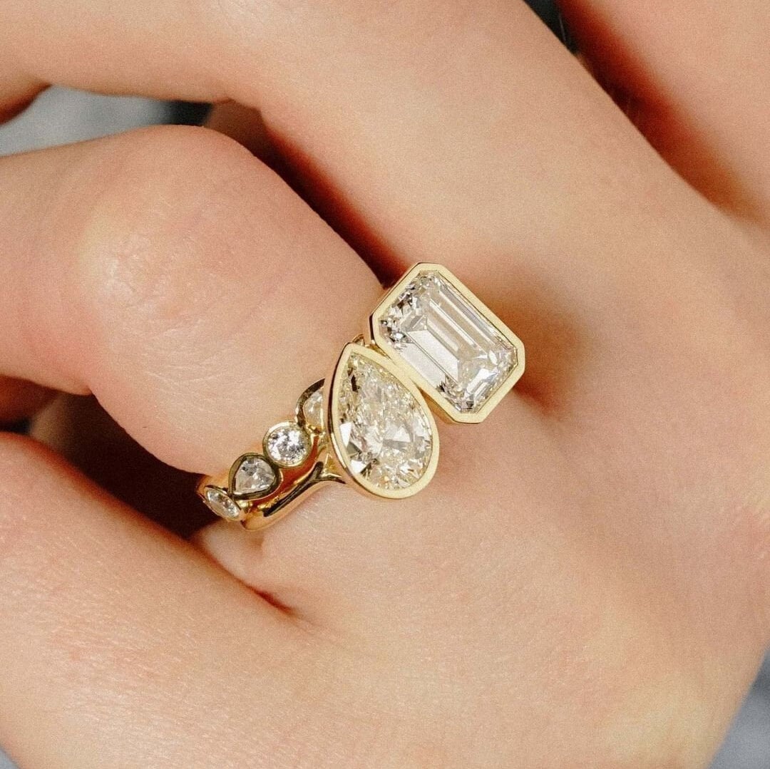 Emerald & Pear 3.30ct Toi Et Moi Lab Diamond Ring | Bezel Set | IGI Certified | D-E-F VVS-VS | 14k 18k Gold