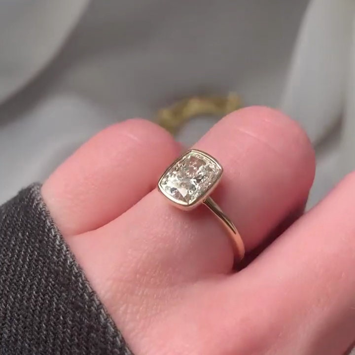 2.00ct Cushion Lab Grown Diamond Bezel Engagement Ring | IGI Certified | DEF Color | VVS Clarity