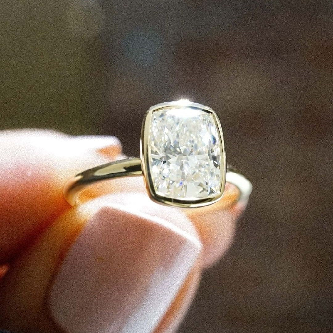 2.00ct Cushion Lab Grown Diamond Bezel Engagement Ring | IGI Certified | DEF Color | VVS Clarity