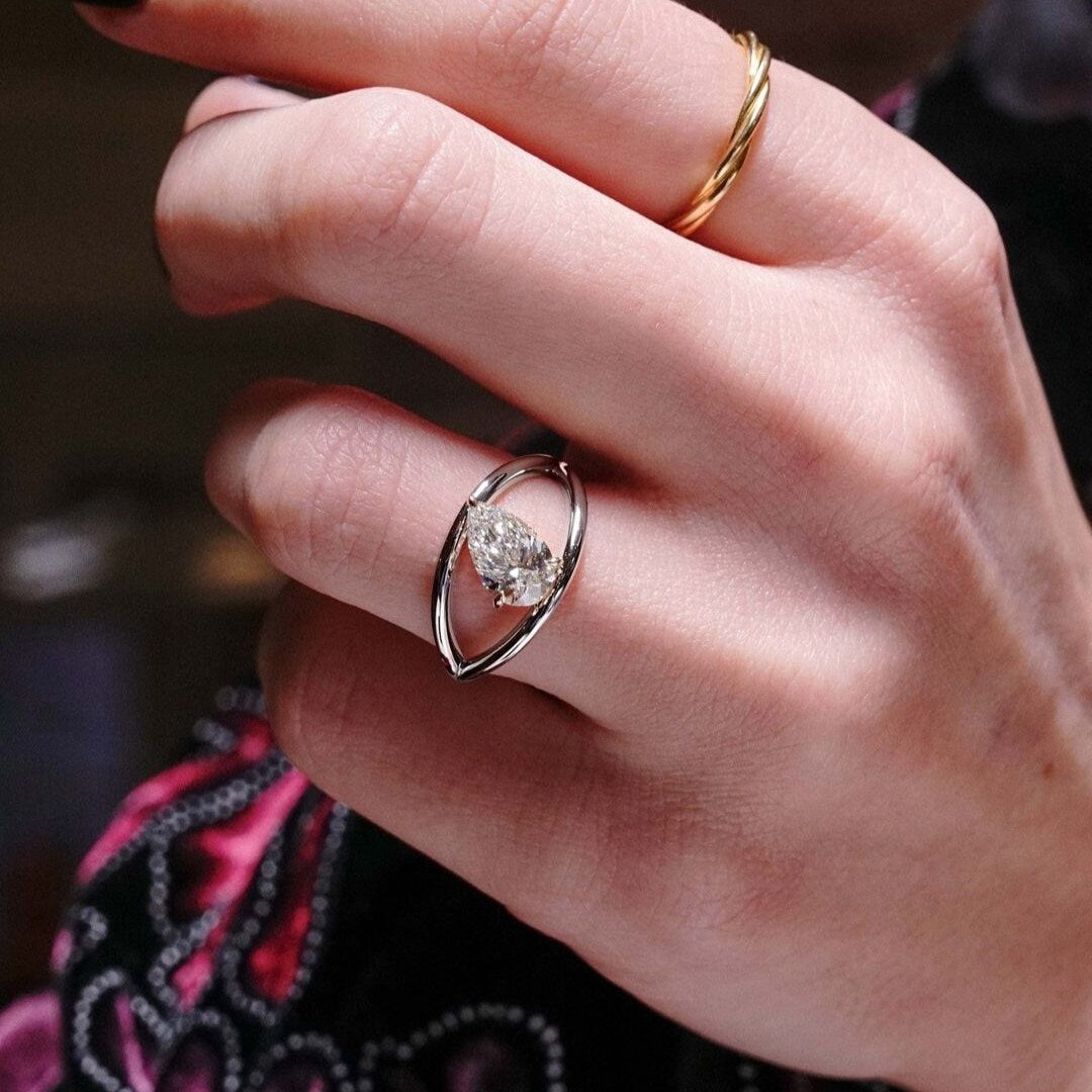 1.40ct Pear Lab Grown Diamond Two-Tone Split Shank Engagement Ring | IGI Certified | VVS–VS Clarity