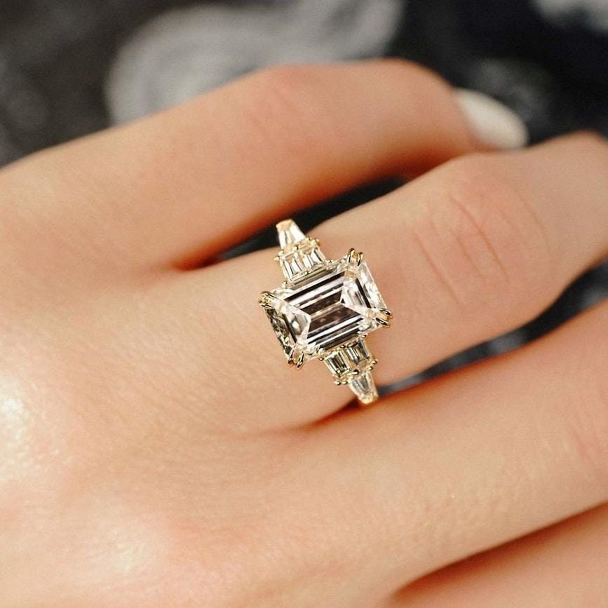 3.00ct Emerald Lab Diamond Ring | Pavé & Baguette Side Stones | DEF VVS | IGI Certified