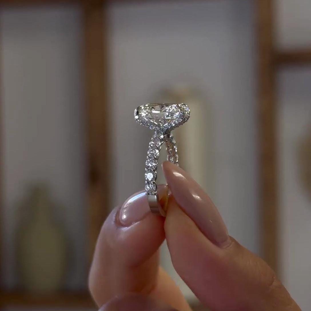 Oval 5.10tcw Lab Diamond Scalloped Pave Engagement Ring | IGI Certified