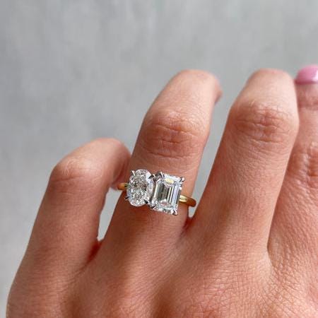 Romantic Toi et Moi Ring with Oval & Emerald Lab Diamonds | 4.00tcw | IGI Certified