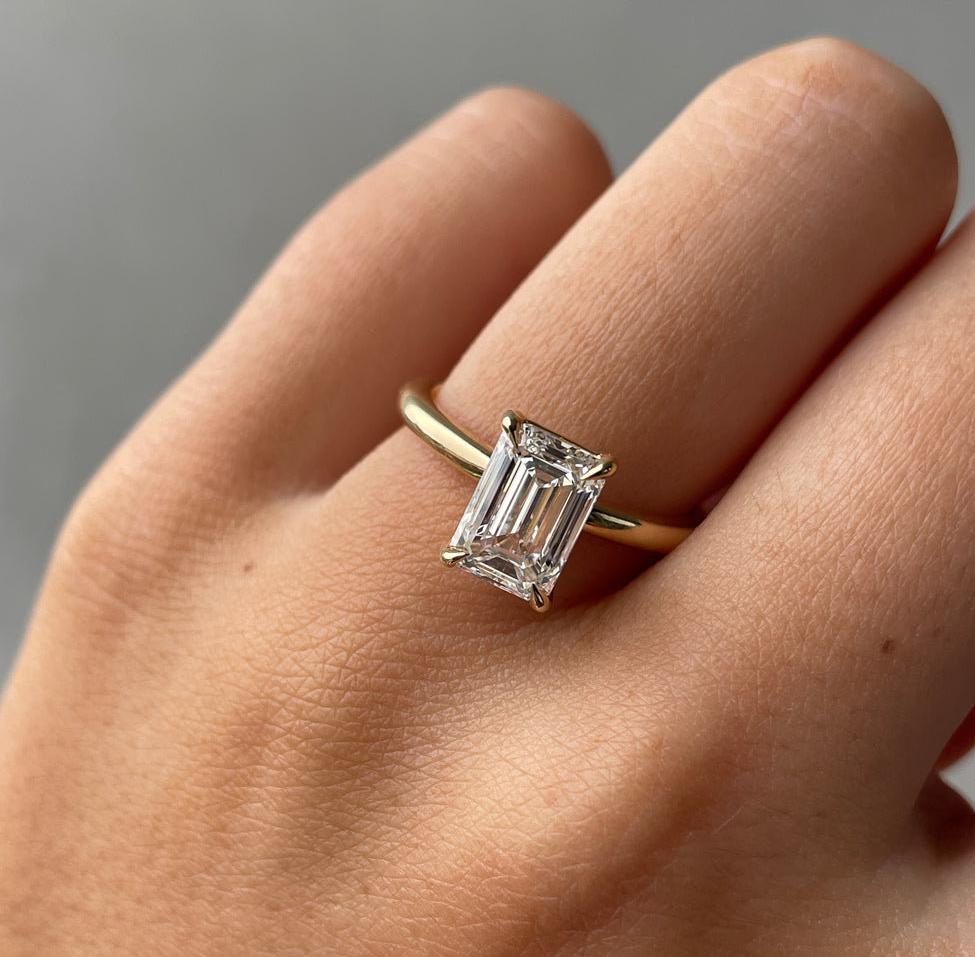 Emerald 2.00ct Lab Diamond Solitaire Engagement Ring | IGI Certified | Yellow or White Gold