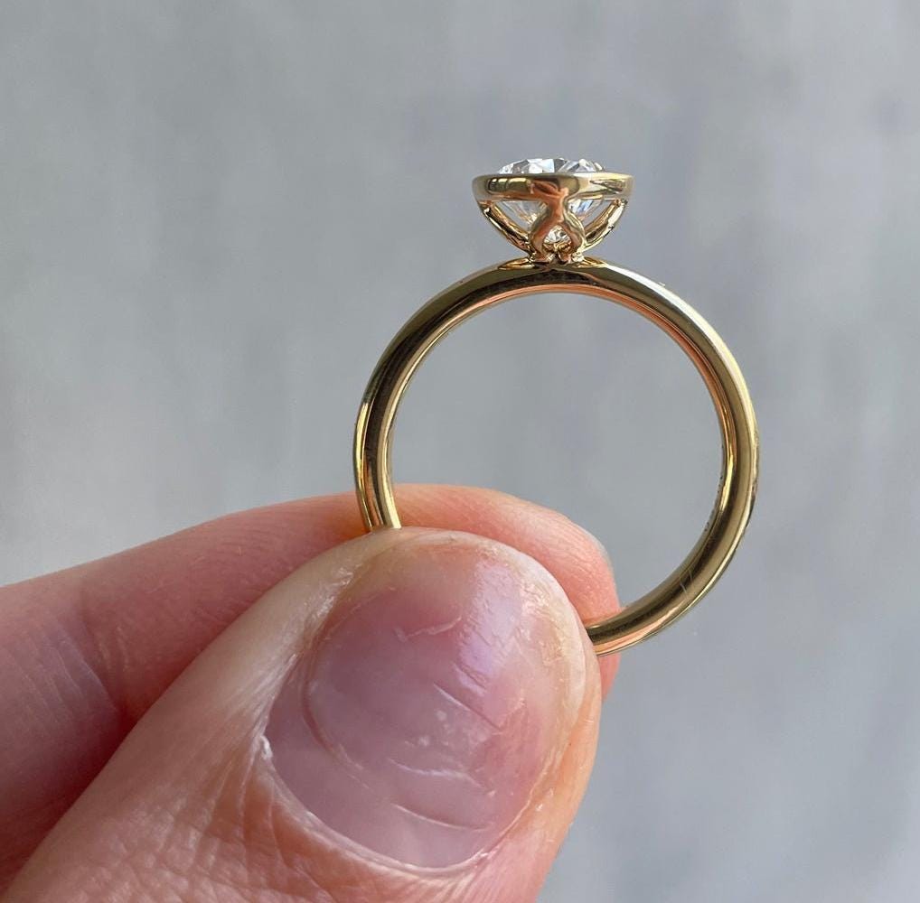 Oval 1.50ct Lab Grown Diamond Bezel Engagement Ring | IGI Certified | DEF VVS–VS | Custom Gold