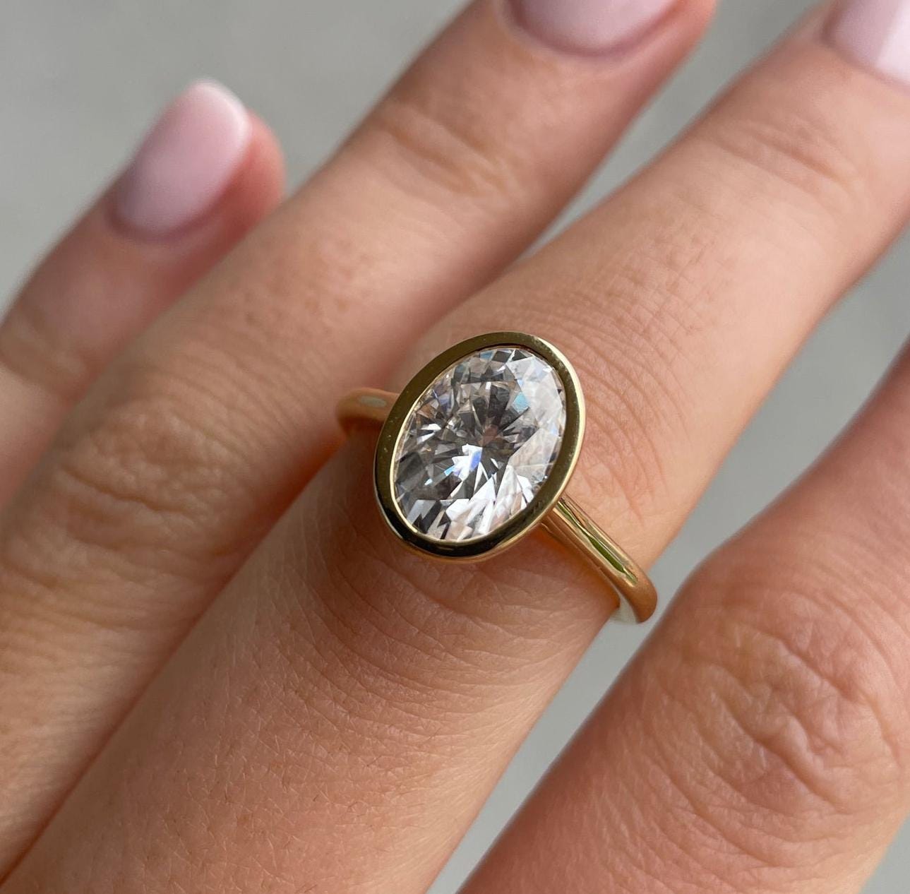 Oval 2.50ct Lab Diamond Bezel Engagement Ring | IGI Certified | D-E-F VVS–VS | Gold or Platinum