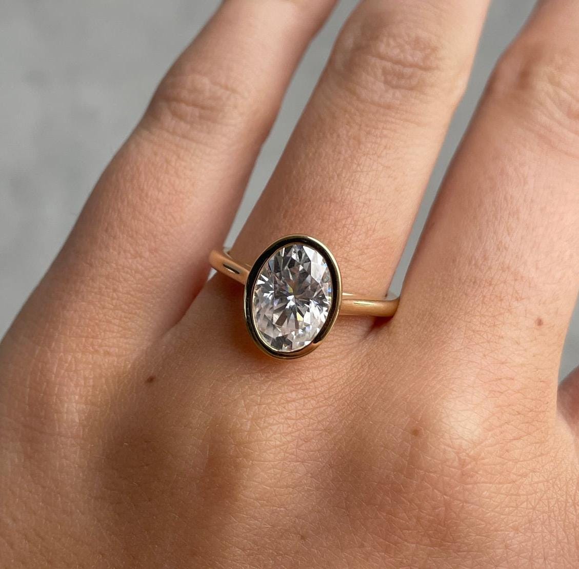 Oval 2.50ct Lab Diamond Bezel Engagement Ring | IGI Certified | D-E-F VVS–VS | Gold or Platinum