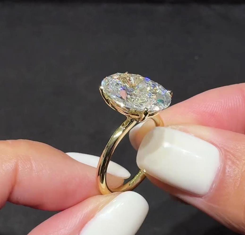 Oval 5.00ct Lab Diamond Solitaire Engagement Ring | IGI Certified D-E-F VVS–VS | Yellow Gold