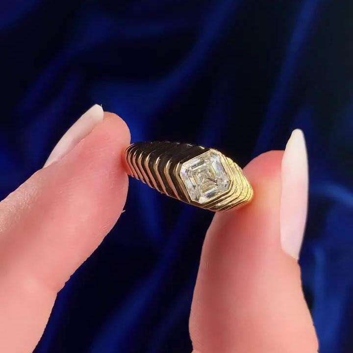 1.00ct Asscher Lab Diamond Bezel Engagement Ring | Minimalist | IGI Certified | DEF VVS–VS