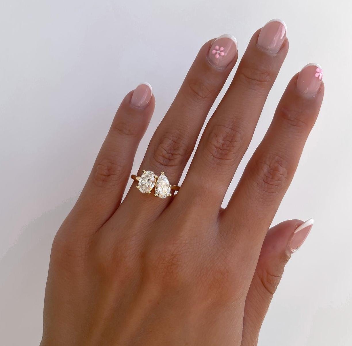 Oval And Pear 4.00tcw Lab Grown Diamond Toi et Moi Ring | IGI Certified | D-E-F Color | VVS-VS Clarity | 10K 14K 18K Gold