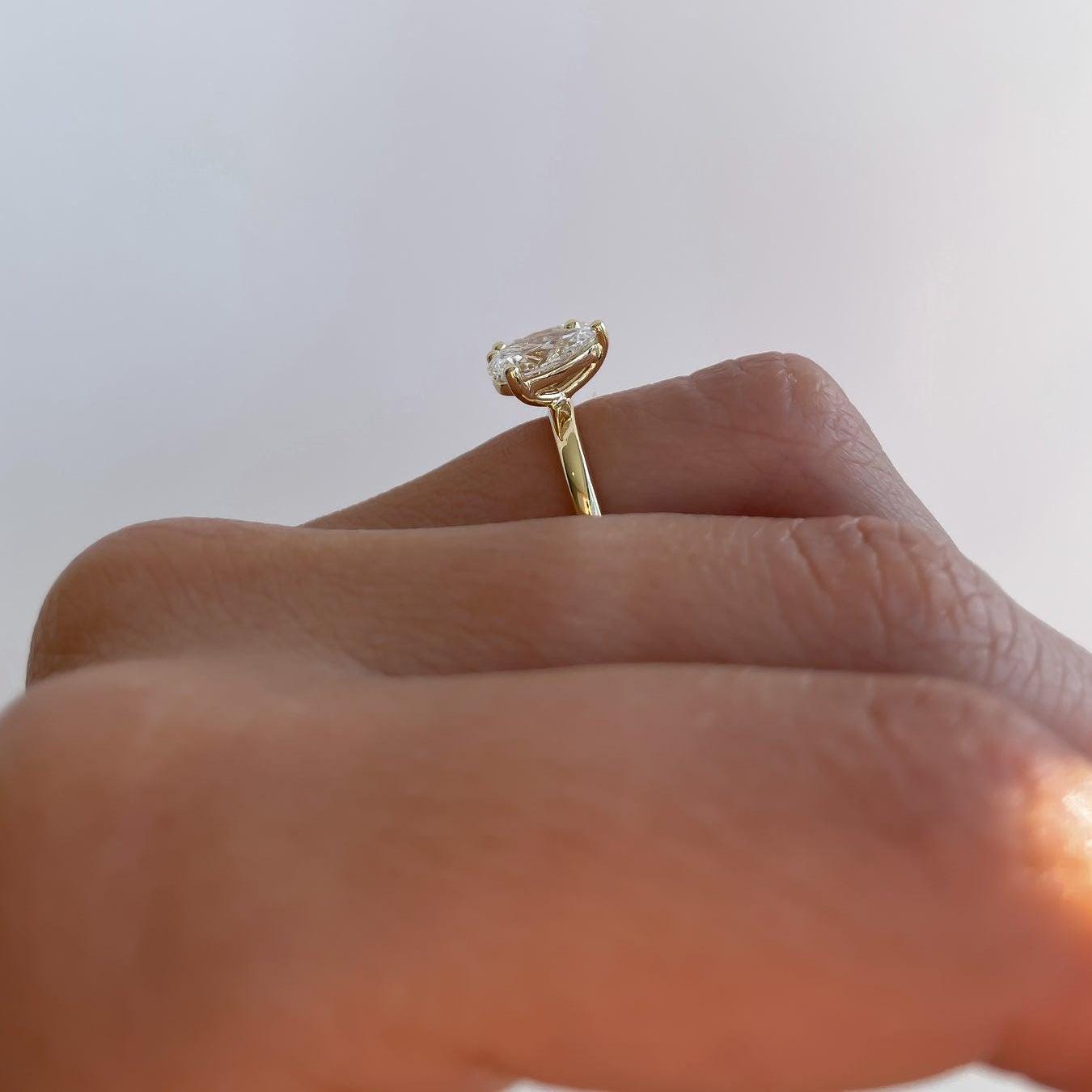 Oval And Pear 4.00tcw Lab Grown Diamond Toi et Moi Ring | IGI Certified | D-E-F Color | VVS-VS Clarity | 10K 14K 18K Gold