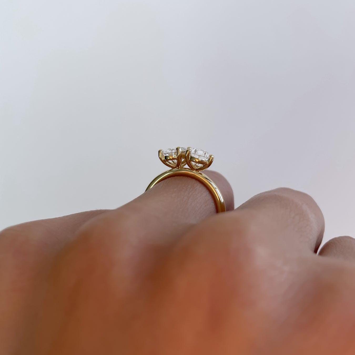 Oval And Pear 4.00tcw Lab Grown Diamond Toi et Moi Ring | IGI Certified | D-E-F Color | VVS-VS Clarity | 10K 14K 18K Gold