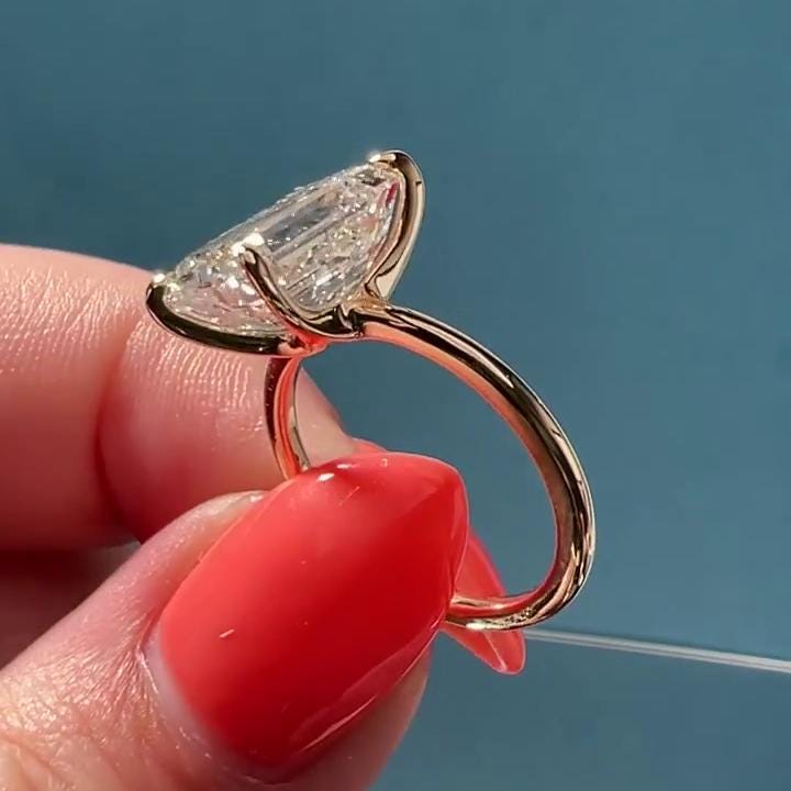 4.00ct Emerald Lab Diamond Solitaire Engagement Ring | IGI Certified | Yellow Gold