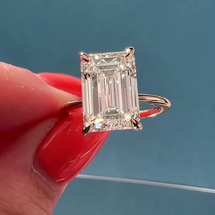 4.00ct Emerald Lab Diamond Solitaire Engagement Ring | IGI Certified | Yellow Gold