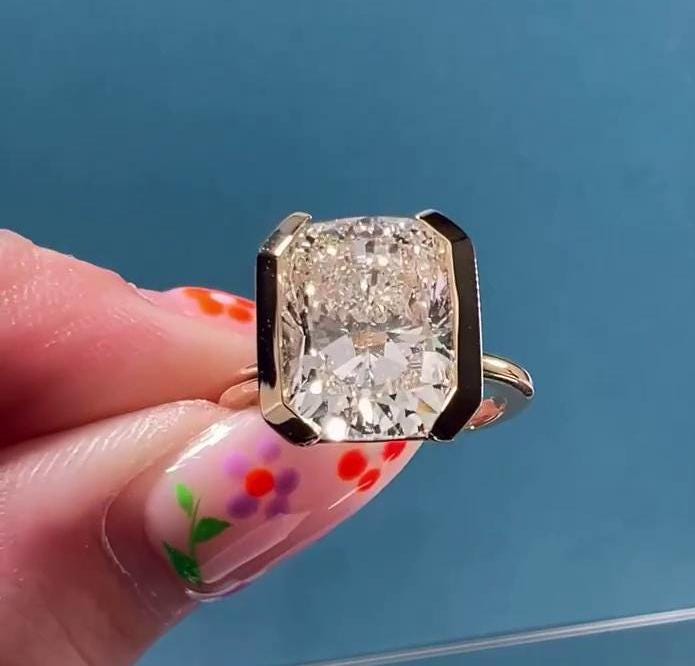 Cushion 3.00ct Lab Diamond Half Bezel Ring | IGI Certified