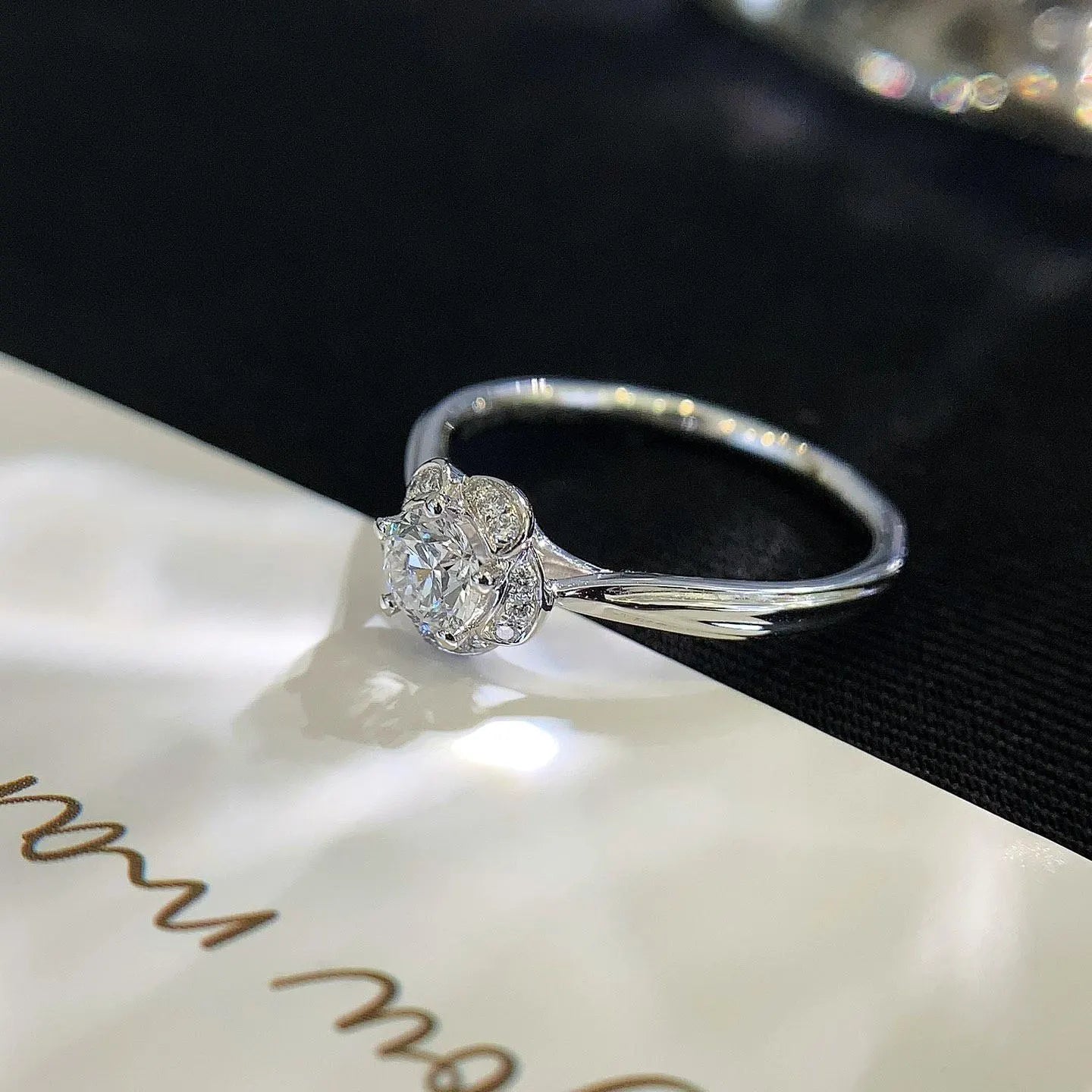 Round 0.90tcw Lab Grown Diamond Halo Cathedral Engagement Ring | IGI Certified